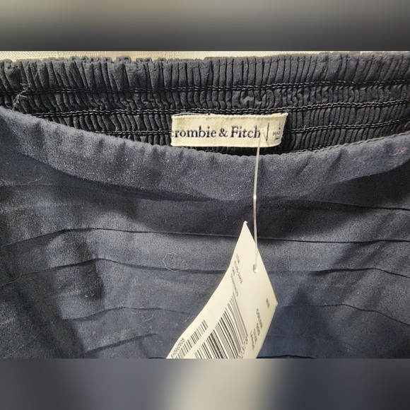 Abercrombie & Fitch Square Neck Ruched Puff Sleeve Top Black Beauty LG NWT - Picture 5 of 6